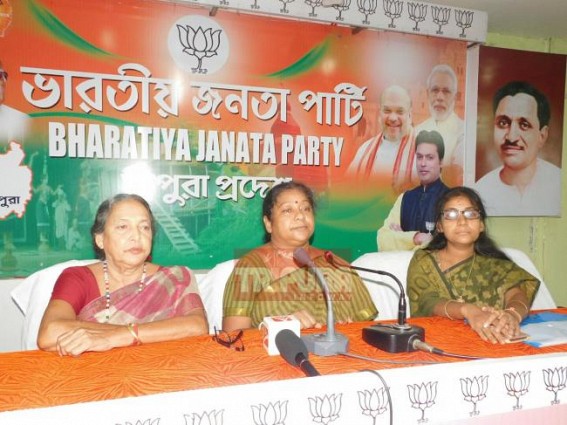 BJP Women Morcha compares Manik Sarkar with Dhritarashtra BJP Women Morcha compares Manik Sarkar with Dhritarashtra
